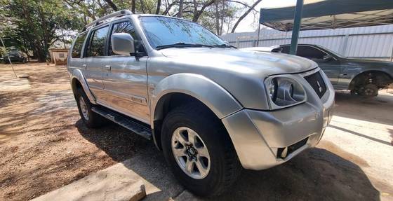 MITSUBISHI PAJERO 2.5 HD 4X4 8V TURBO INTERCOOLER DIESEL 4P MANUAL MITSUBISHI PAJERO 2.5 HD 4X4 8V TURBO INTERCOOLER DIESEL 4P MANUAL